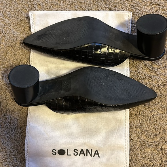 Sol Sana Megan Mule. - Picture 3 of 4